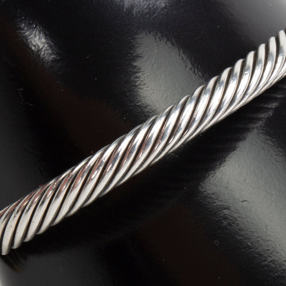 DAVID YURMAN Two-Tone Amethyst Cable Cuff