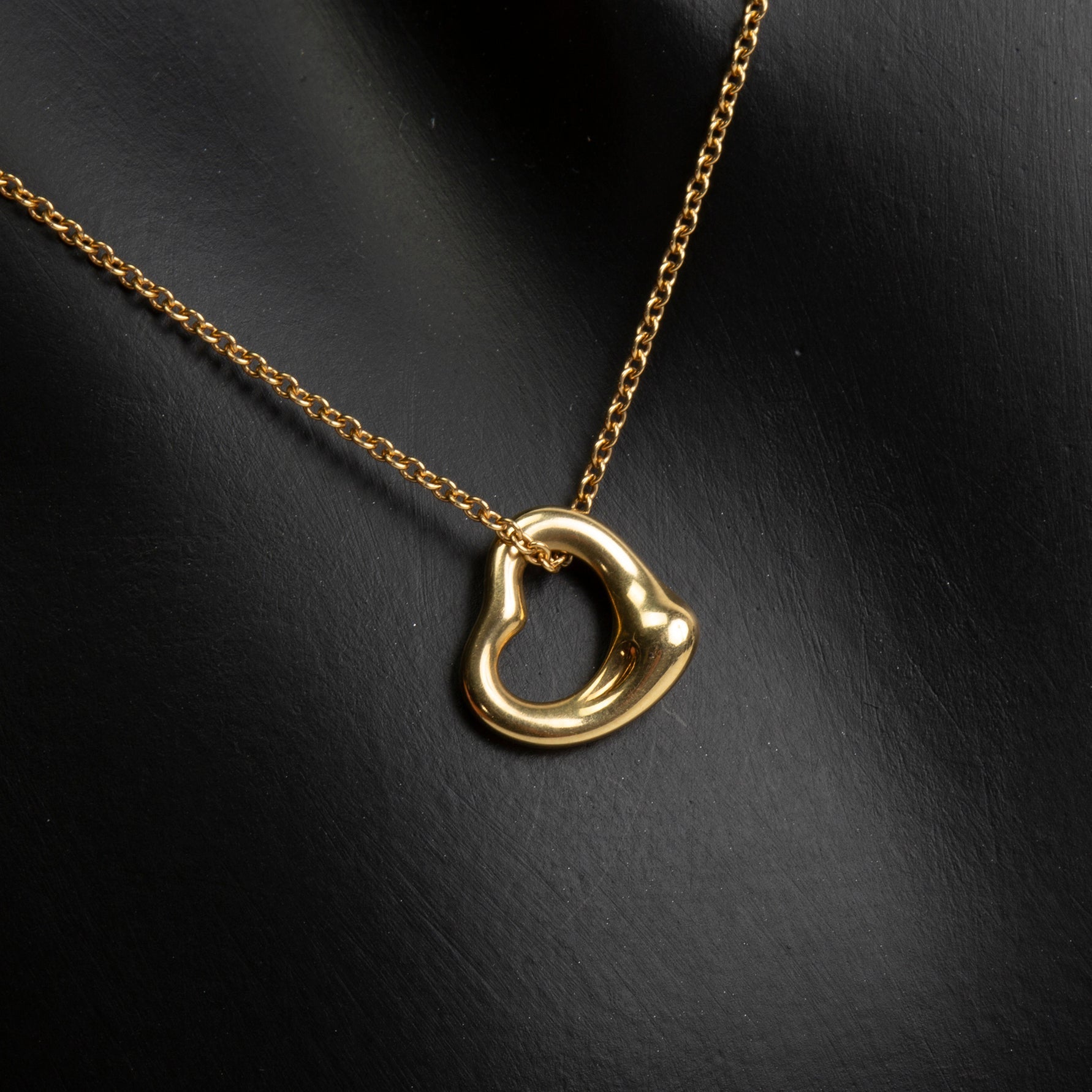 TIFFANY & CO. Elsa Peretti Open Heart Necklace - 7mm