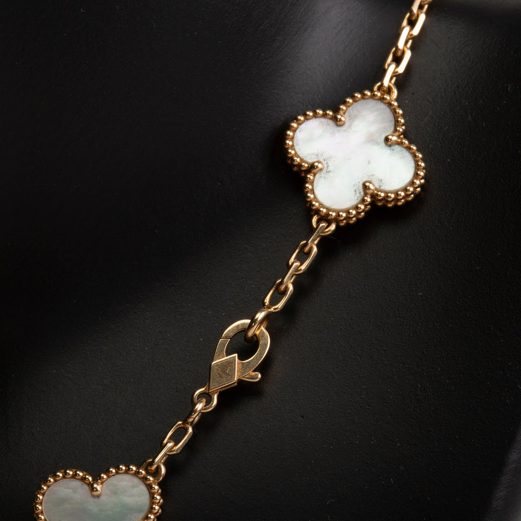VAN CLEEF & ARPELS Vintage Alhambra 10 Motif Necklace - Mother of Pearl
