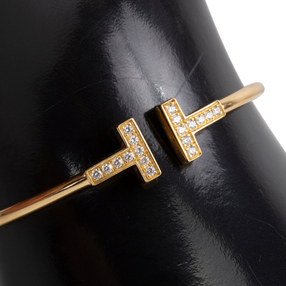 TIFFANY & CO. T Diamond Wire Bracelet
