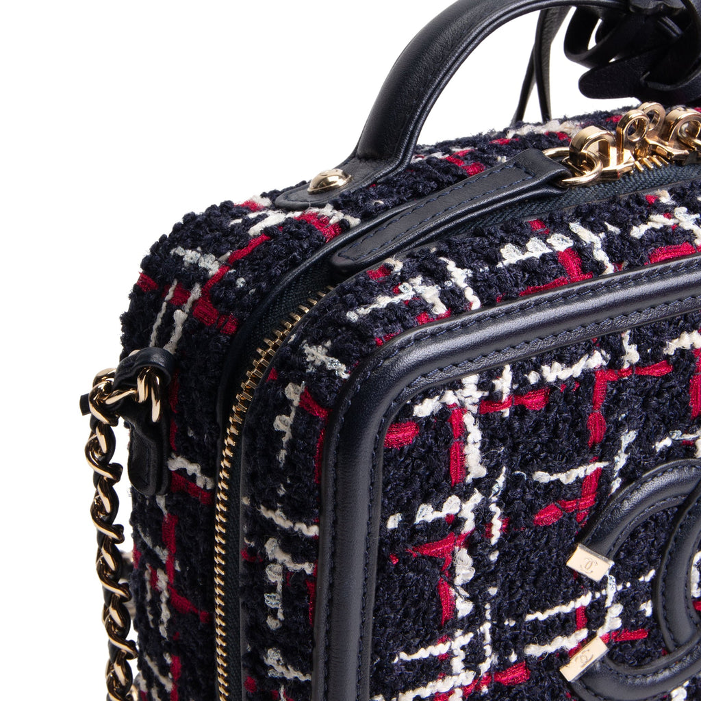 lpe-chnl-hndb-082626-22480-10