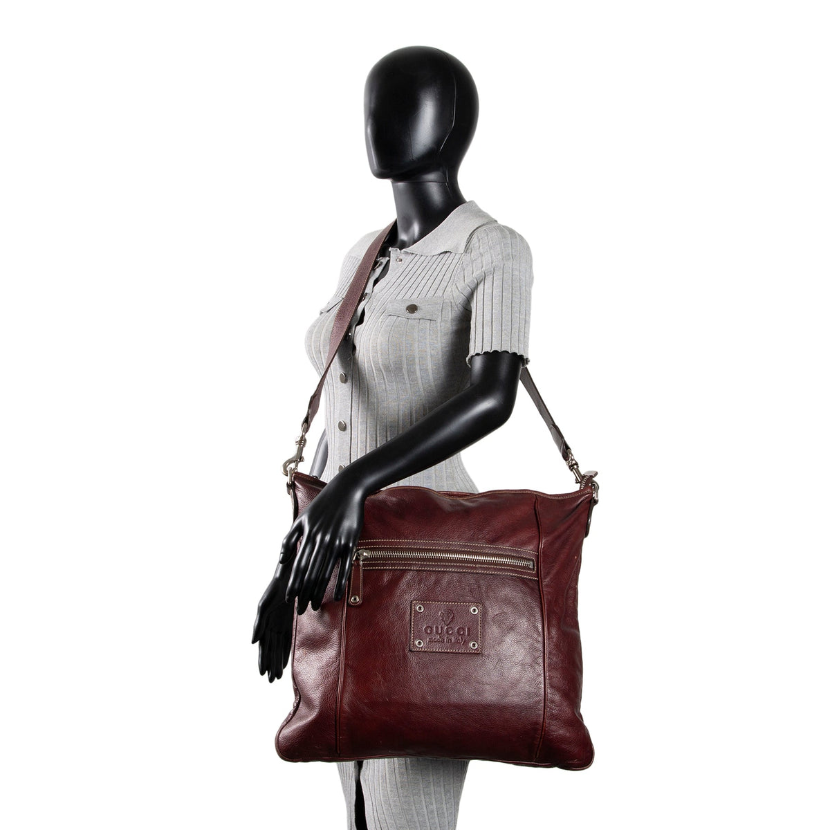 GUCCI Leather Crest Messenger - Burgundy