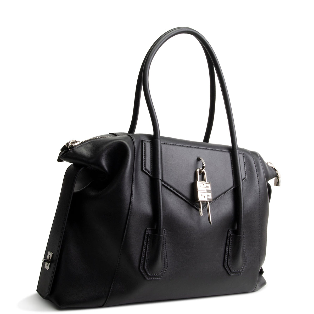 GIVENCHY Soft Antigona Shoulder Bag
