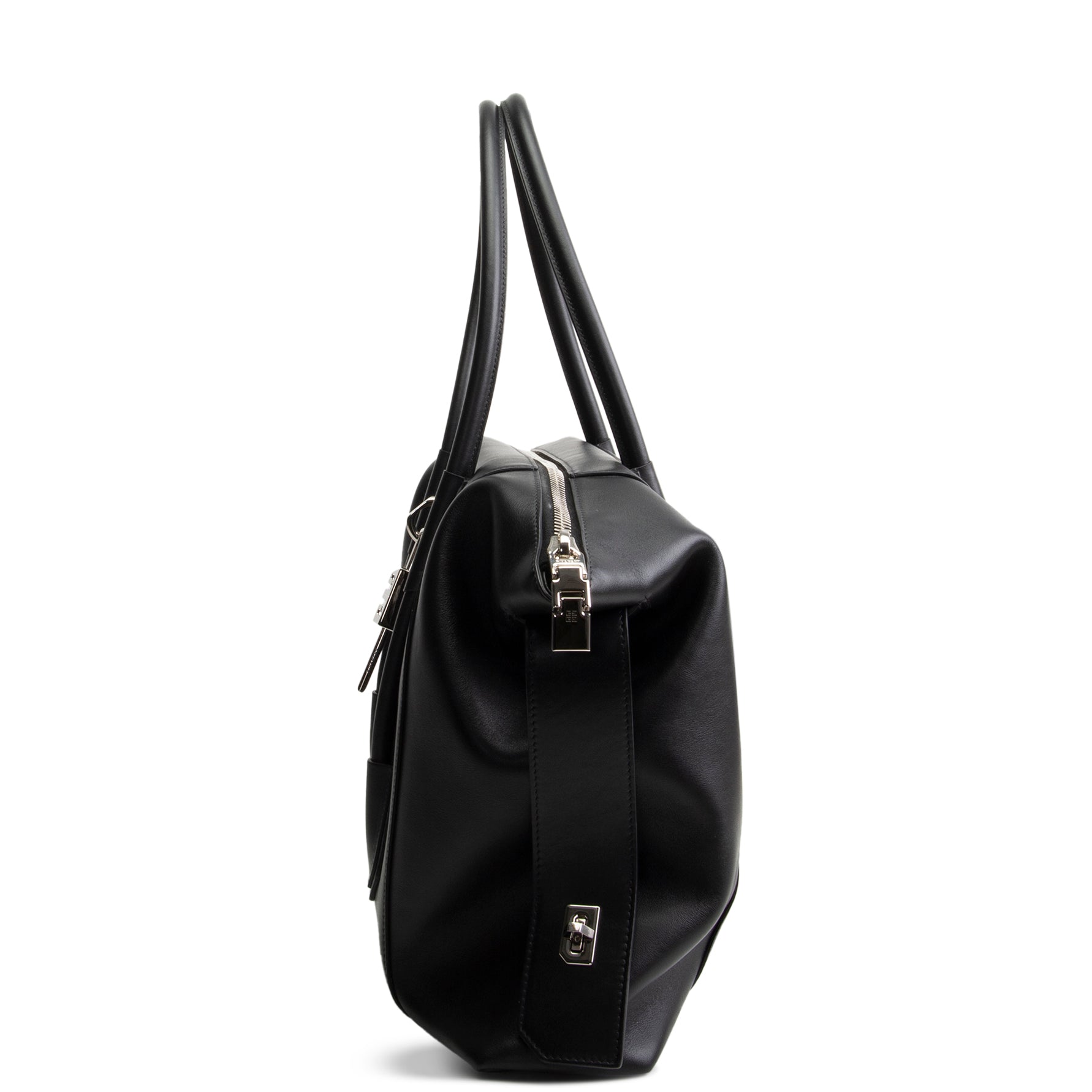 GIVENCHY Soft Antigona Shoulder Bag
