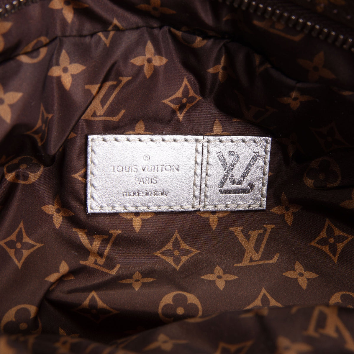 LOUIS VUITTON Pillow High Rise Bumbag - Metallic Silver