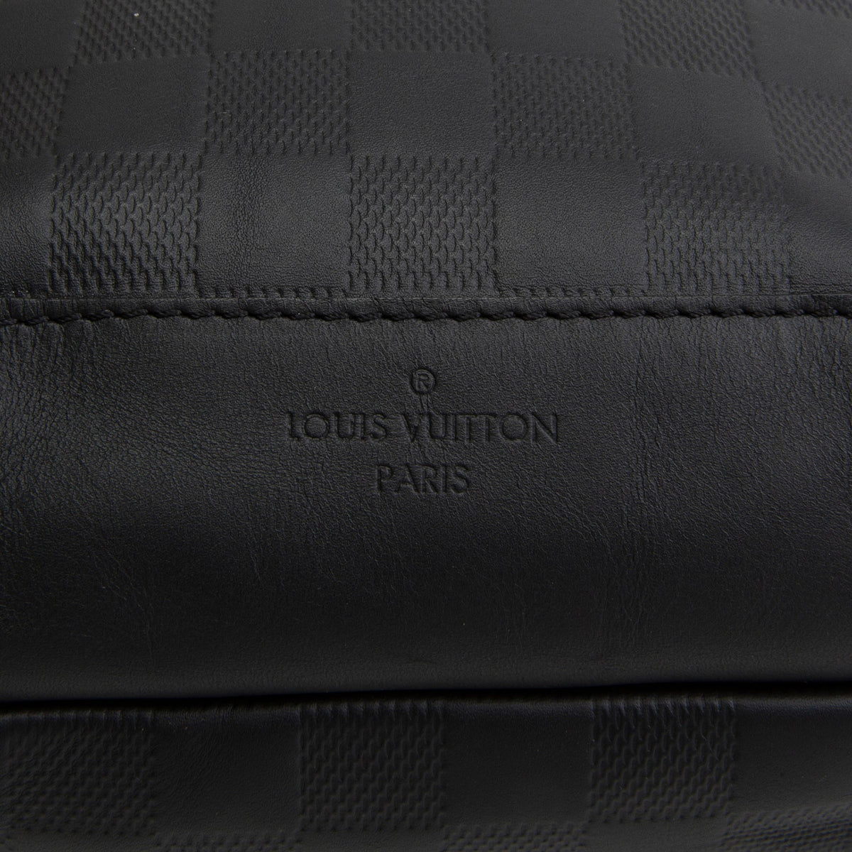 LOUIS VUITTON Damier Infini Avenue Sling - Black
