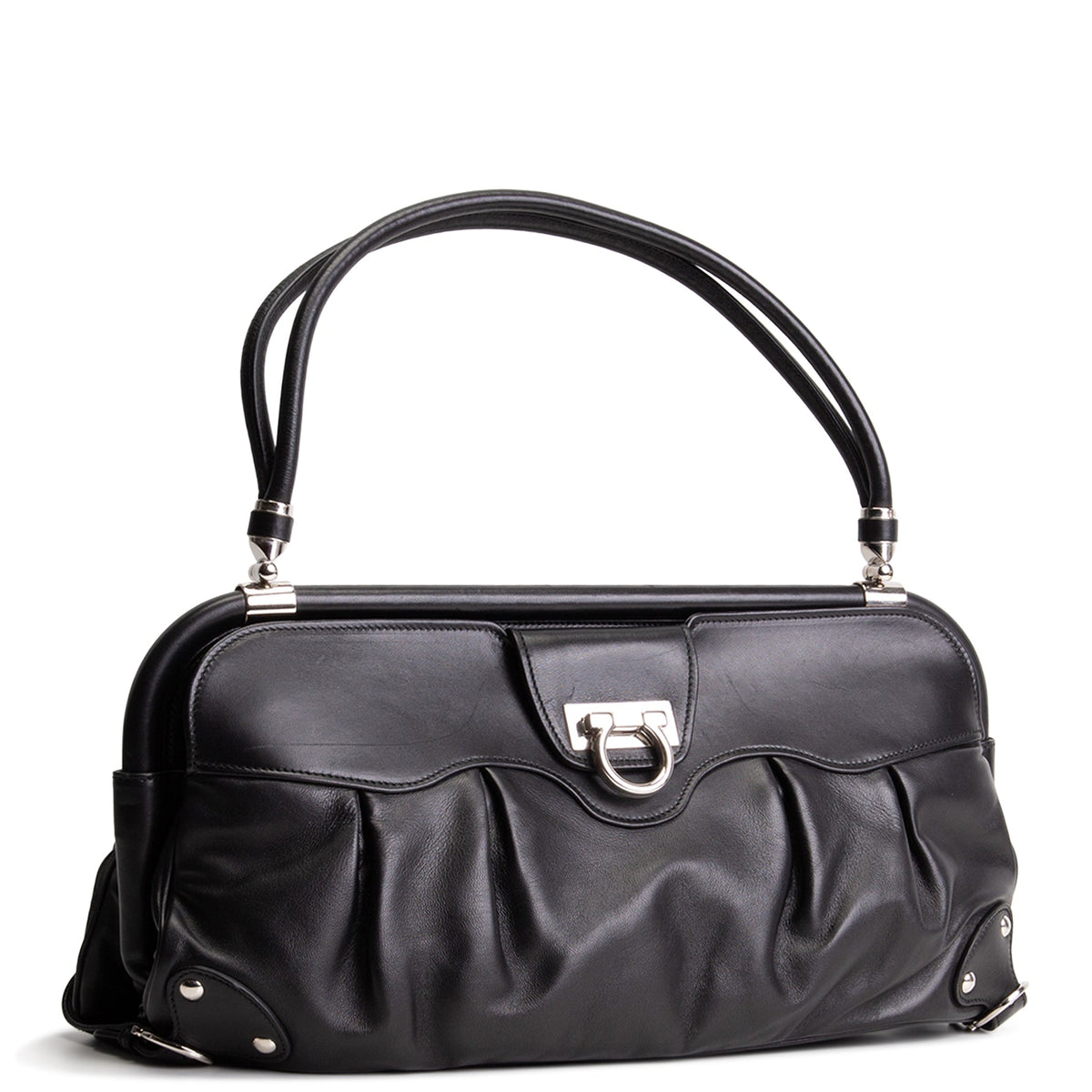 SALVATORE FERRAGAMO XL Leather Shoulder Bag - Black