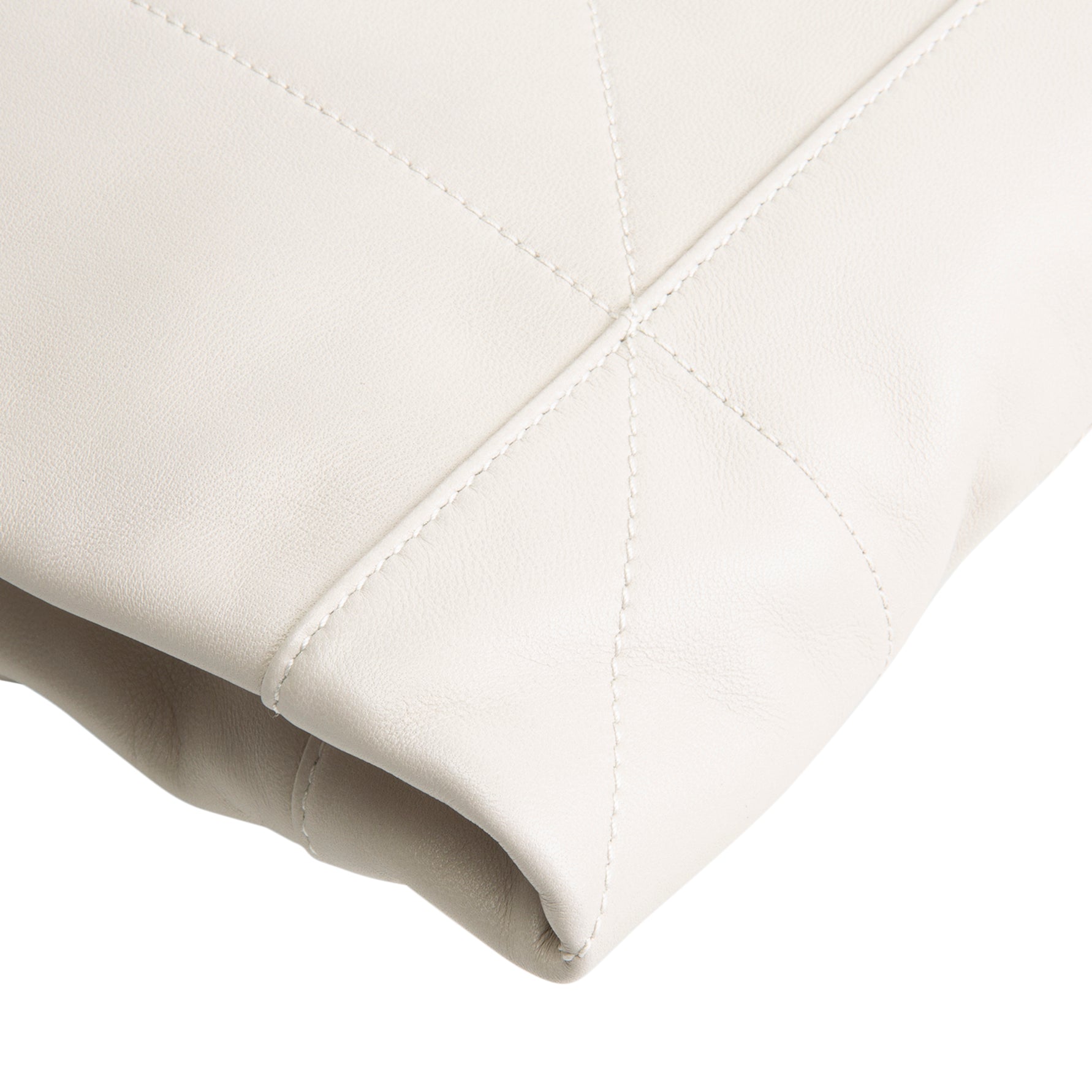 SAINT LAURENT Jamie Pochon 4.3 w/ Pouch - Ivory